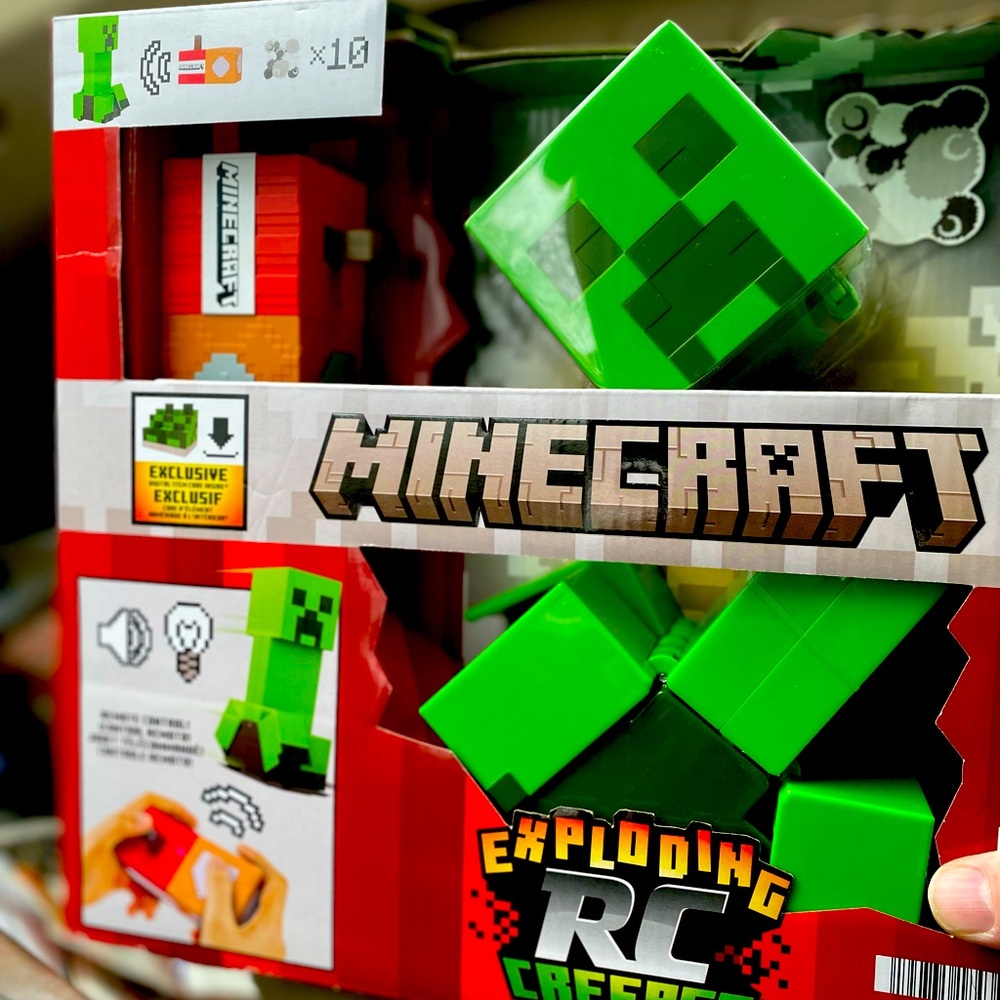 Exploding Minecraft rc creeper remote control